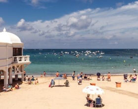 Klimatabelle Costa de la Luz: Wetter, Klima und Temperatur
